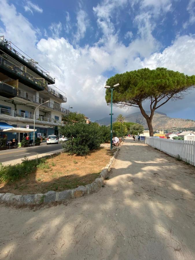 Mondello Sea House Apartment Palermo Bagian luar foto